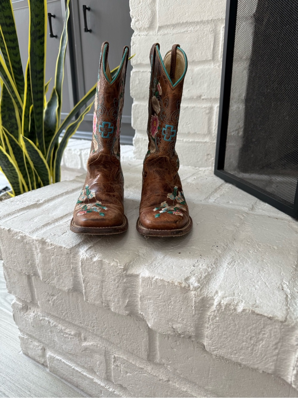 Girls Macie Bean Boots!